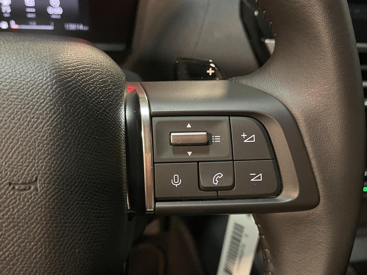 Citroen C4 1.2 Puretech Feel EAT8 18"/Camera/Stoelverwarming/Navigatie/Apple Carplay & Android Auto/PDC