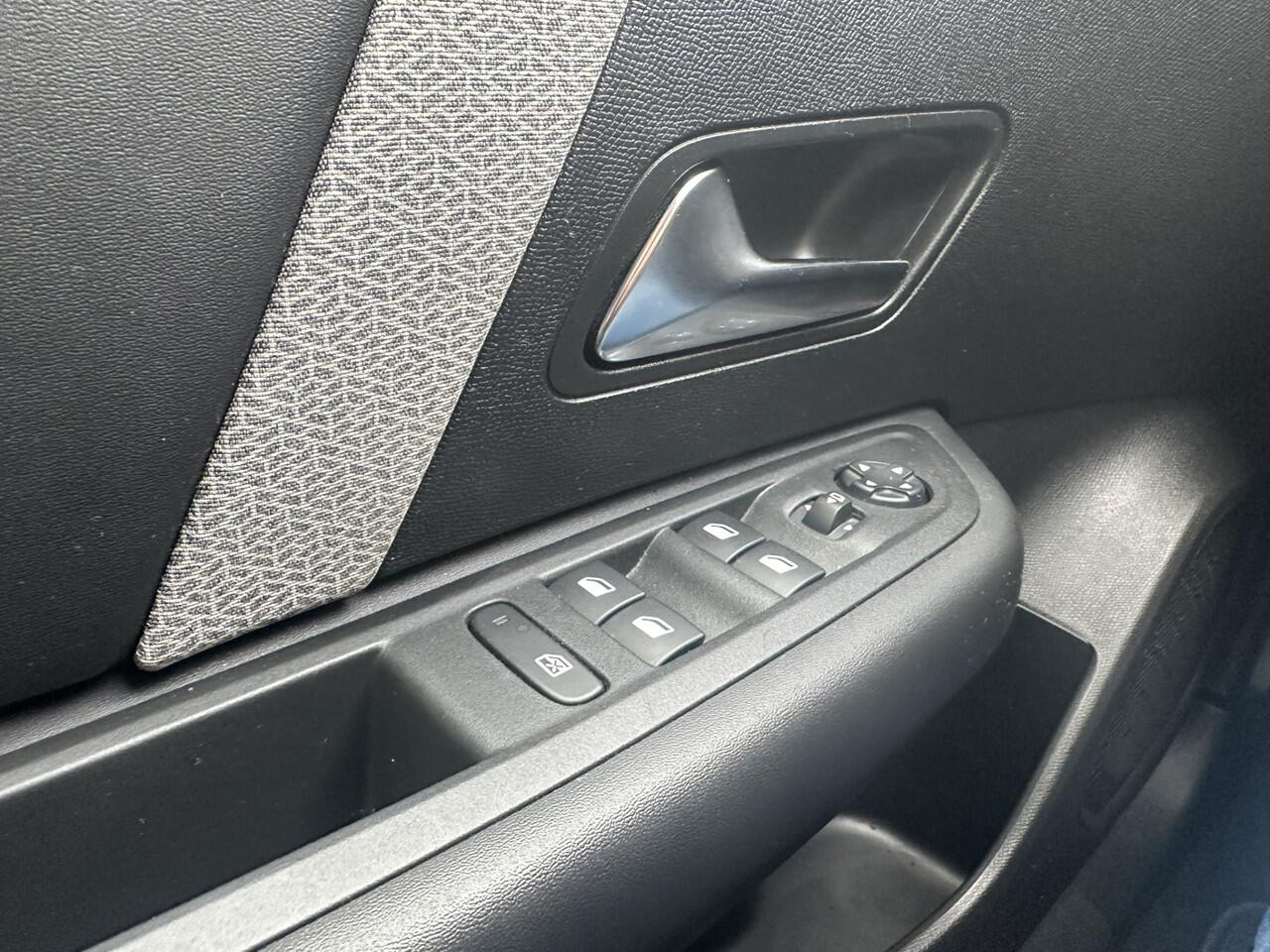 Citroen C4 1.2 Puretech Feel All-in Prijs Camera/Navi/Apple carplay, Android auto/Cruise Eurorepar