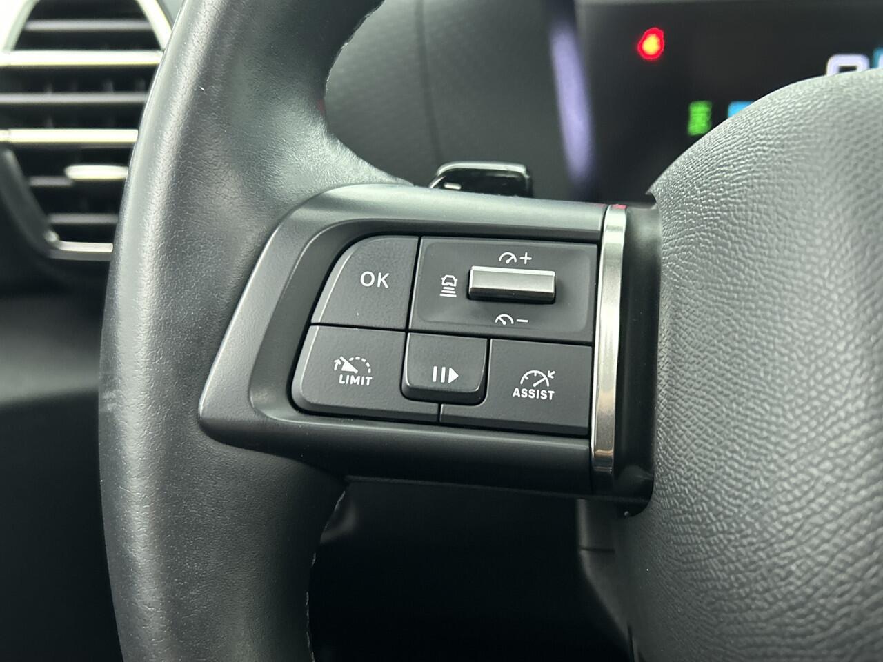 Citroen C4 130PK Automaat Shine | Rijklaar | Panorama schuifkanteldak | Afneembare trekhaak | Adaptieve cc |