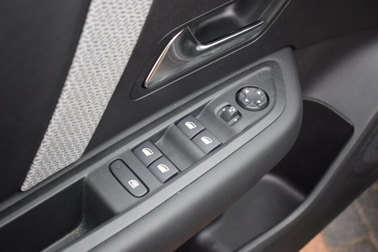 Citroen C4 1.2 Puretech Feel Max Pack Navi Airco Camera Km 14.500!!