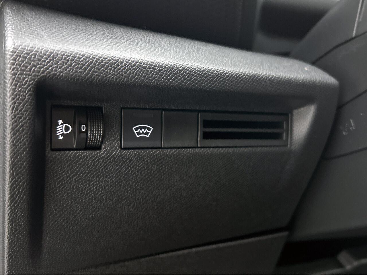 Citroen C4 Hybrid 145pk Automaat Business Private Lease ¤ 489,- pm - 48mnd - 10.000km