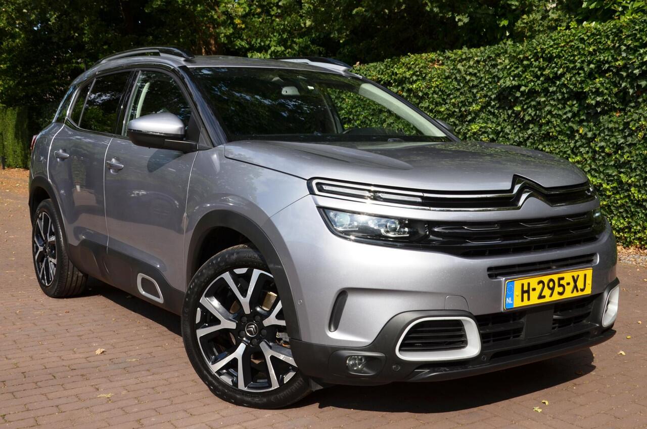 Citroen C5 Aircross 1.2 PureTech Shine Automaat/Navi/Pdc/Ecc/Achteruitrijcamera/Stoelverwarming/Trekhaak met afneembare kogel/Volledig digitaal instrumentenpaneel/Cr-Controle/Privacy-Glass/19-Inch Lmv