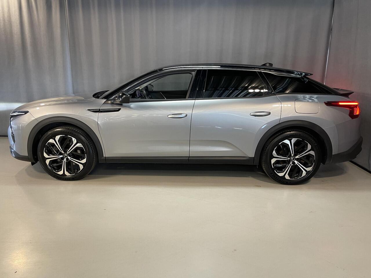 Citroen C5 X 1.6 Plug-in Hybrid 225 Shine 19''/Trekhaak/Leder/Dodehoek/Head-up Display/Keyles/Stuur+stoelverwarming/Voorruitverwarming/DAB+/Camera