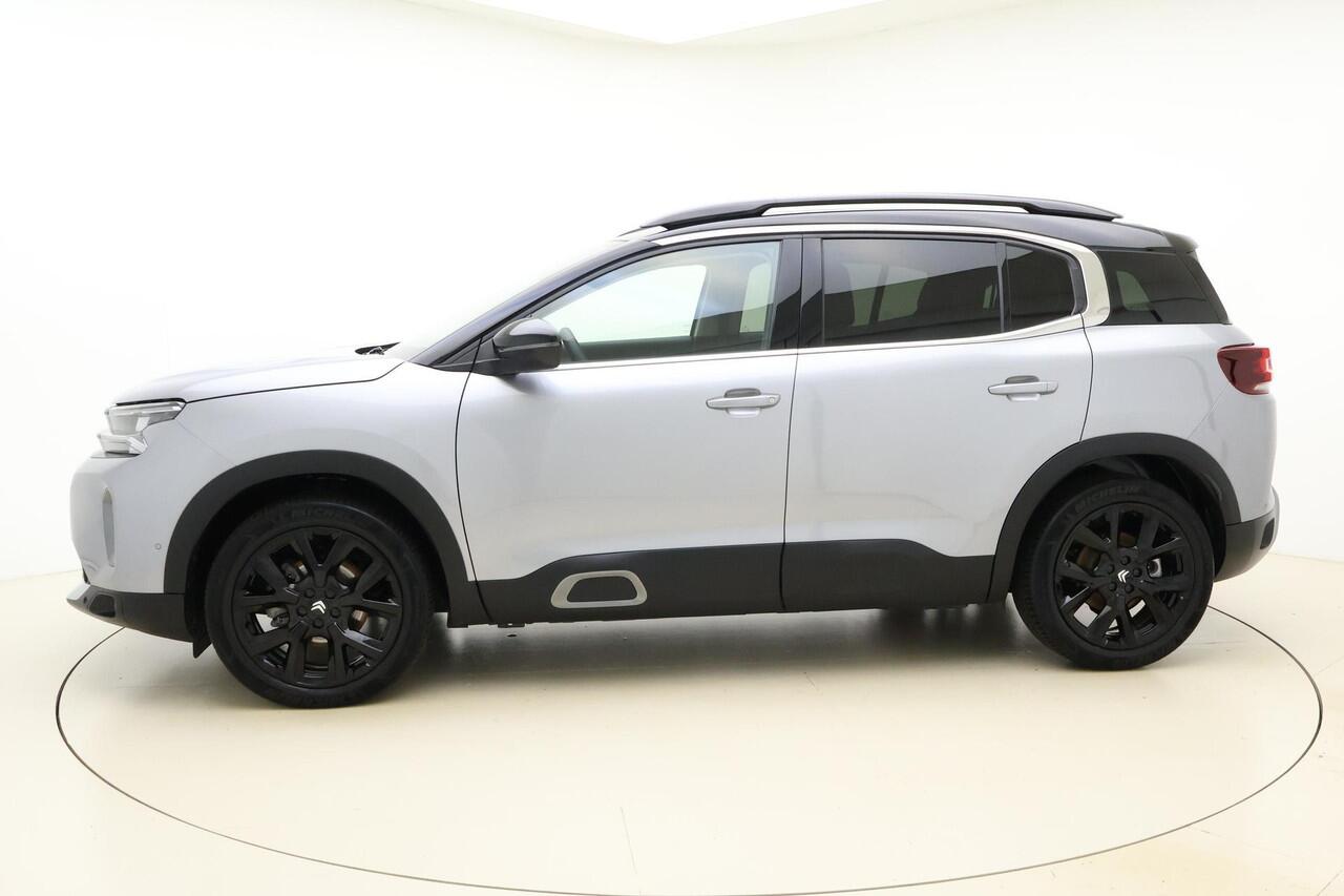 Citroen C5 Aircross 1.2 Hybrid 136 ë-Series Citroen C5 Aircross 1.2 Hybrid ë-Series Automaat | Navigatie | Stoelverwarming | Climate control | Camera | Lichtmetalen velgen Black | Zwart dak