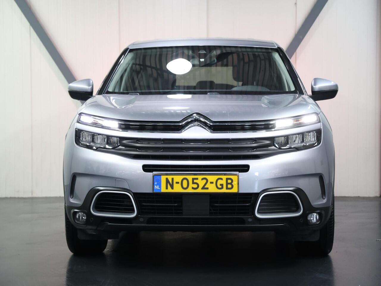 Citroen C5 Aircross 1.2 130PK Business | 1ste eigenaar | AppleCarPlay/AndroidAuto | Stof/Lederenbekleding | Camera | Cruise Control | Climate Control | Trekhaak | Navigatie | Isofix | Privacy Glass | Parkeersensoren |