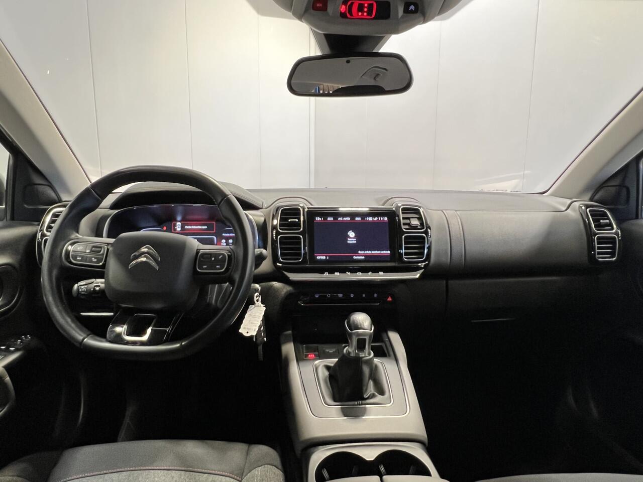 Citroen C5 Aircross 1.2 Turbo Business | Navigatie/Android/Apple Carplay | LM Velgen 18" | Voorstoelen Verwarmd | Achteruitrijcamera | Nieuwe Distributieriem! |