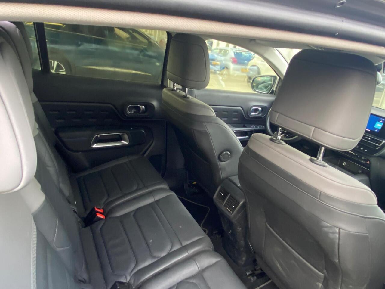 Citroen C5 Aircross 1.6 Plug-in Hybrid 225 Shine | Automaat | Parkeersensoren | Achteruitrij camera | Voorstoelen verwarmd | navigatie