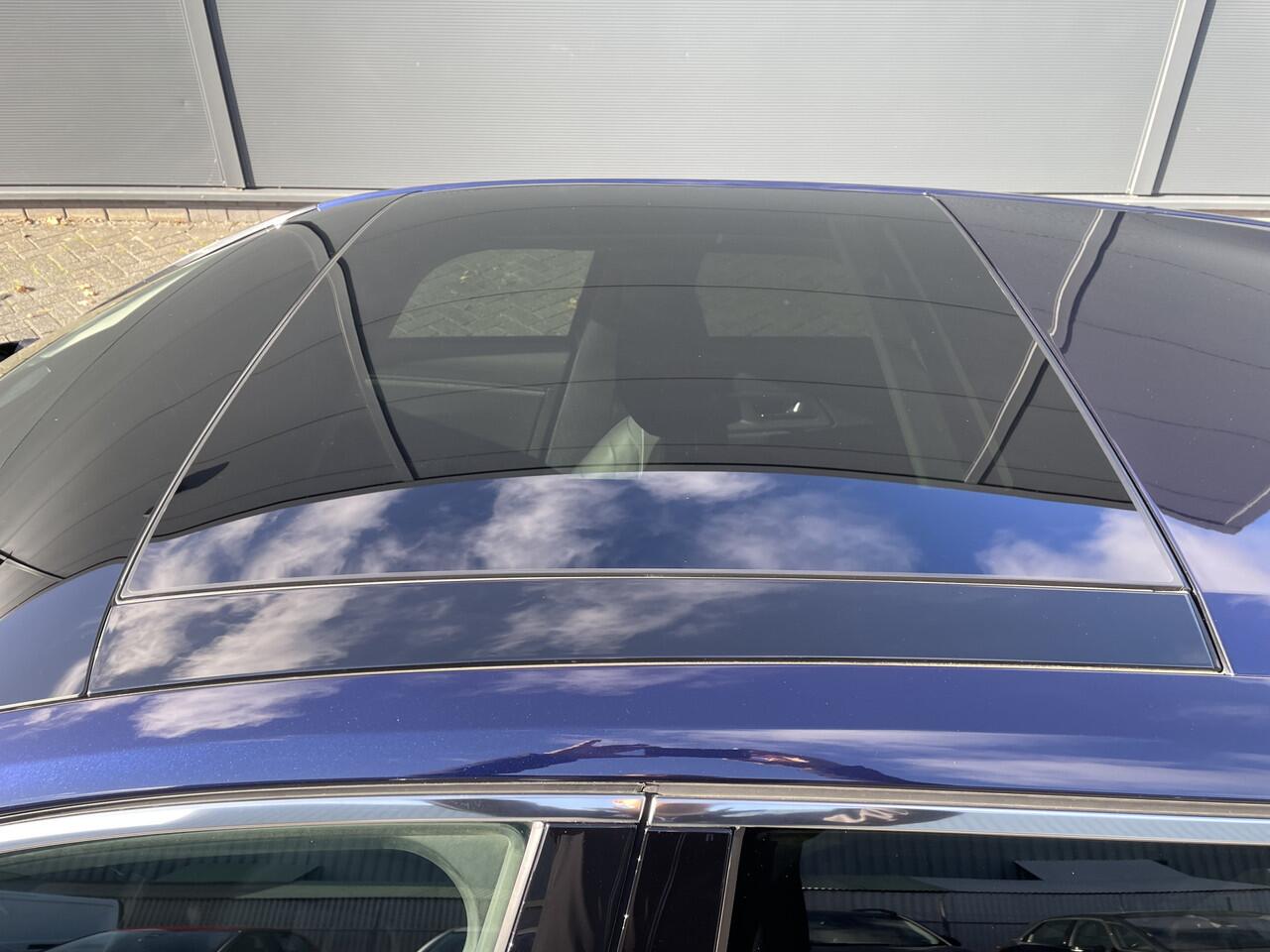 Citroen C5 X 225pk Hybrid Shine Pack (Elektrisch Schuifdak - Leder incl verwarming/geheugen - HiFi - Elektrische Klep - 360gr Camera - Adaptieve Cruise Controle - Keyless Entry - Headup - LED - Stuurwielverwarming)