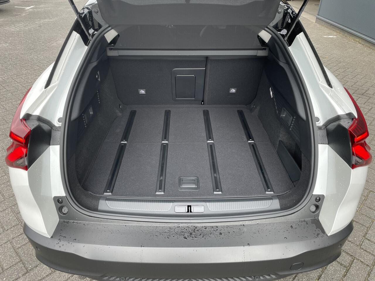 Citroen C5 X 225pk Hybrid Shine Pack (Leder incl geheugen - Camera - Stoel-/-stuurwielverwarming - Two tone - Keyless Entry - Adaptieve Cruise Controle - Apple Carplay)