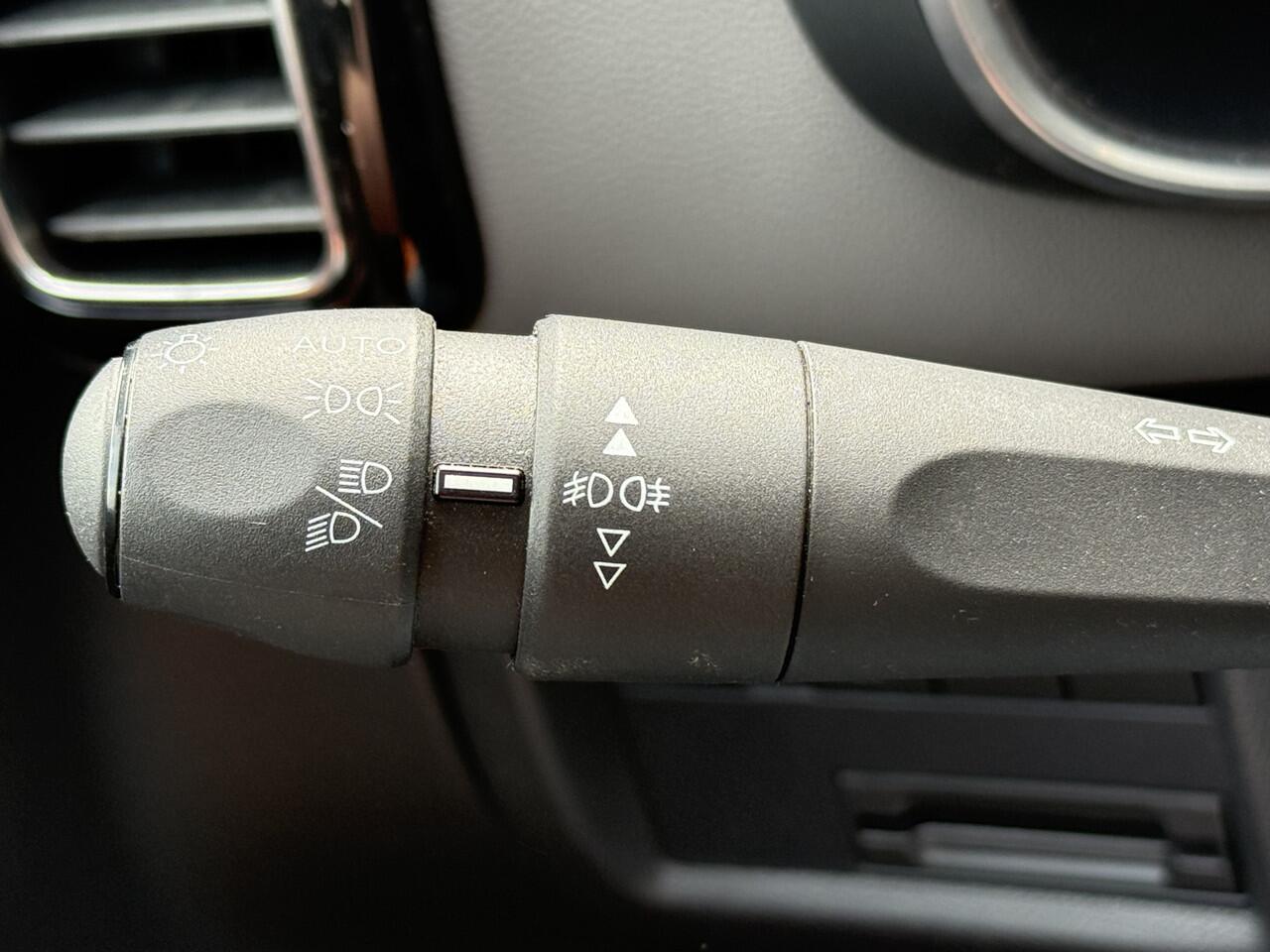 Citroen C5 Aircross BWJ 2021 1.2 131 PK Business NAVI | CLIMA | CRUISE | 360 CAMERA | APPLE CARP. | ANDROID AUT. | PDC | MULTIFUNCT. STUUR