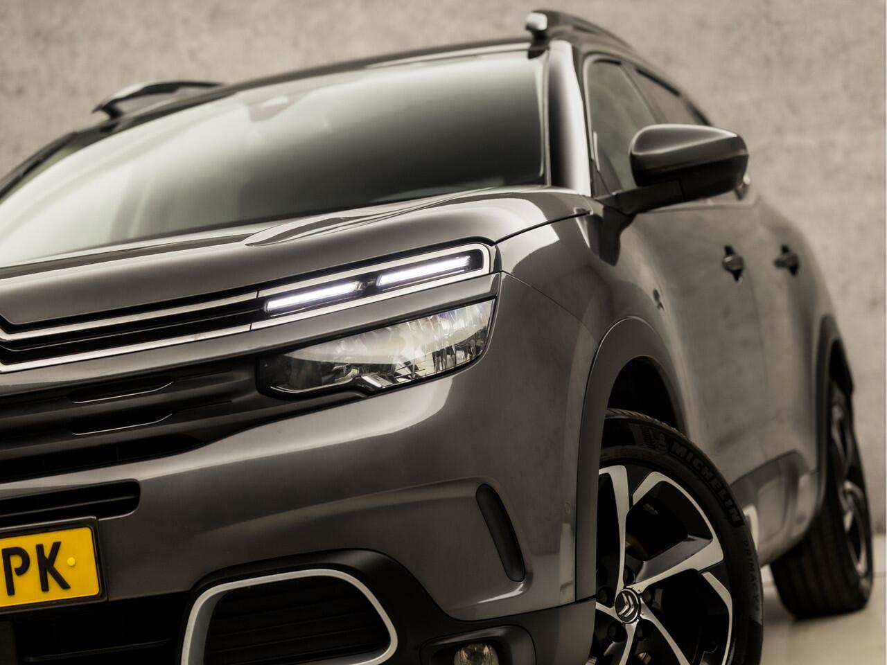 Citroen C5 Aircross 1.2 PureTech Sport Automaat (VIRTUAL COCKPIT, APPLE CARPLAY, GROOT NAVI, KEYLESS, GETINT GLAS, LEDER, SPORTSTOELEN, 360 CAMERA, TREKHAAK, DAB+, NIEUWSTAAT)