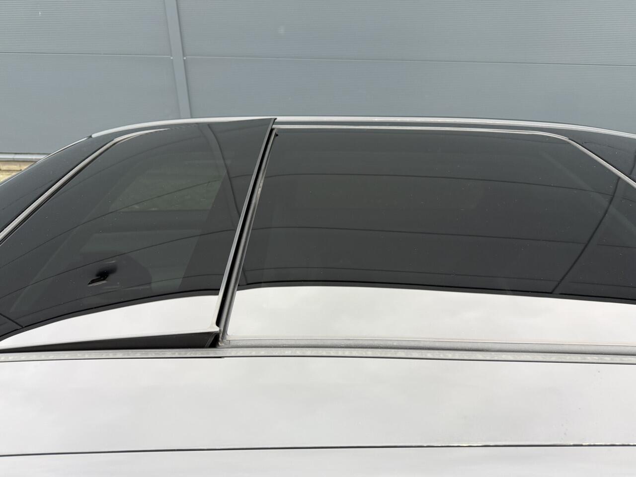 Citroen C5 Aircross "VOORRAAD" Max Comfort Range 73 kWh (Elektrisch Schuifdak - Trekhaak - Leder incl verwarming/koeling/massage/geheugen - 20"- Elektrische Klep - Warmtepomp - 360gr Camera)