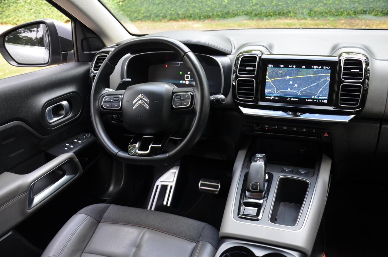 Citroen C5 Aircross 1.2 PureTech Shine Automaat/Navi/Pdc/Ecc/Achteruitrijcamera/Stoelverwarming/Trekhaak met afneembare kogel/Volledig digitaal instrumentenpaneel/Cr-Controle/Privacy-Glass/19-Inch Lmv
