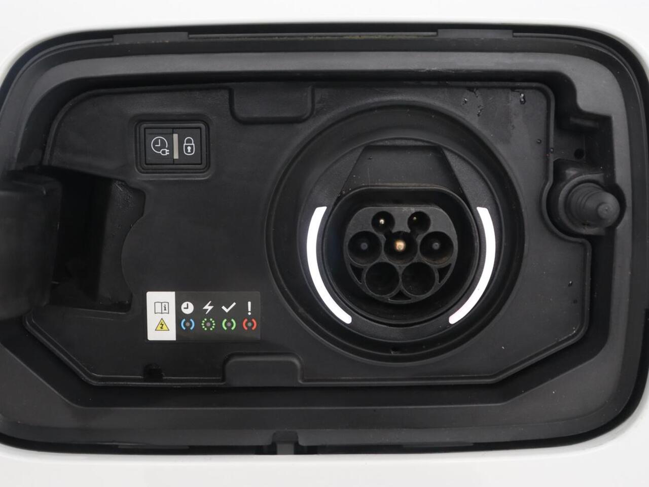 Citroen C5 Aircross 1.6 Plug-in Hybrid 225 Business | Camera | Carplay | Navigatie | Digital Cockpit | DAB | Climate control | Bluetooth | Cruise control