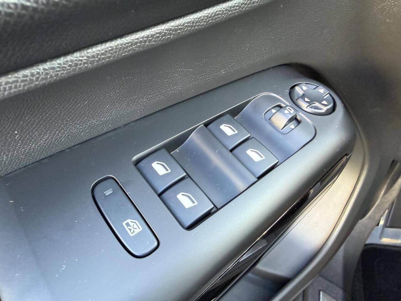 Citroen C5 Aircross 1.2 PureTech Shine / ALL-IN RIJKLAARPRIJS /Camera rondom/Navi/Apple Carplay/Key-Less