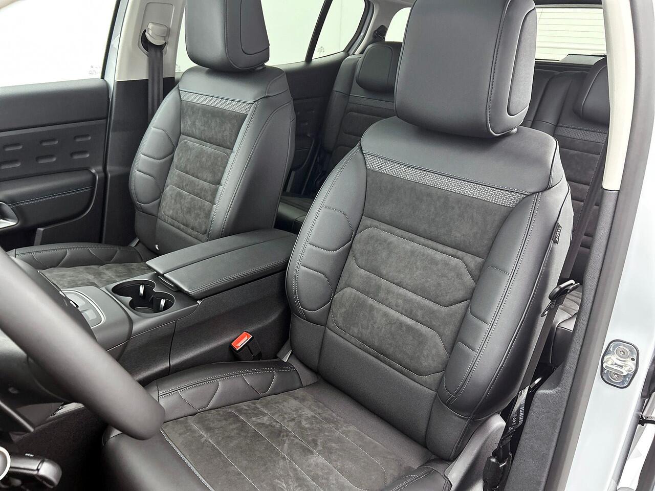 Citroen C5 Aircross Hybrid 145 PK Automaat Max | Rijklaar | Panoramadak | Elektrische Achterklep | Alcantara bekleding |