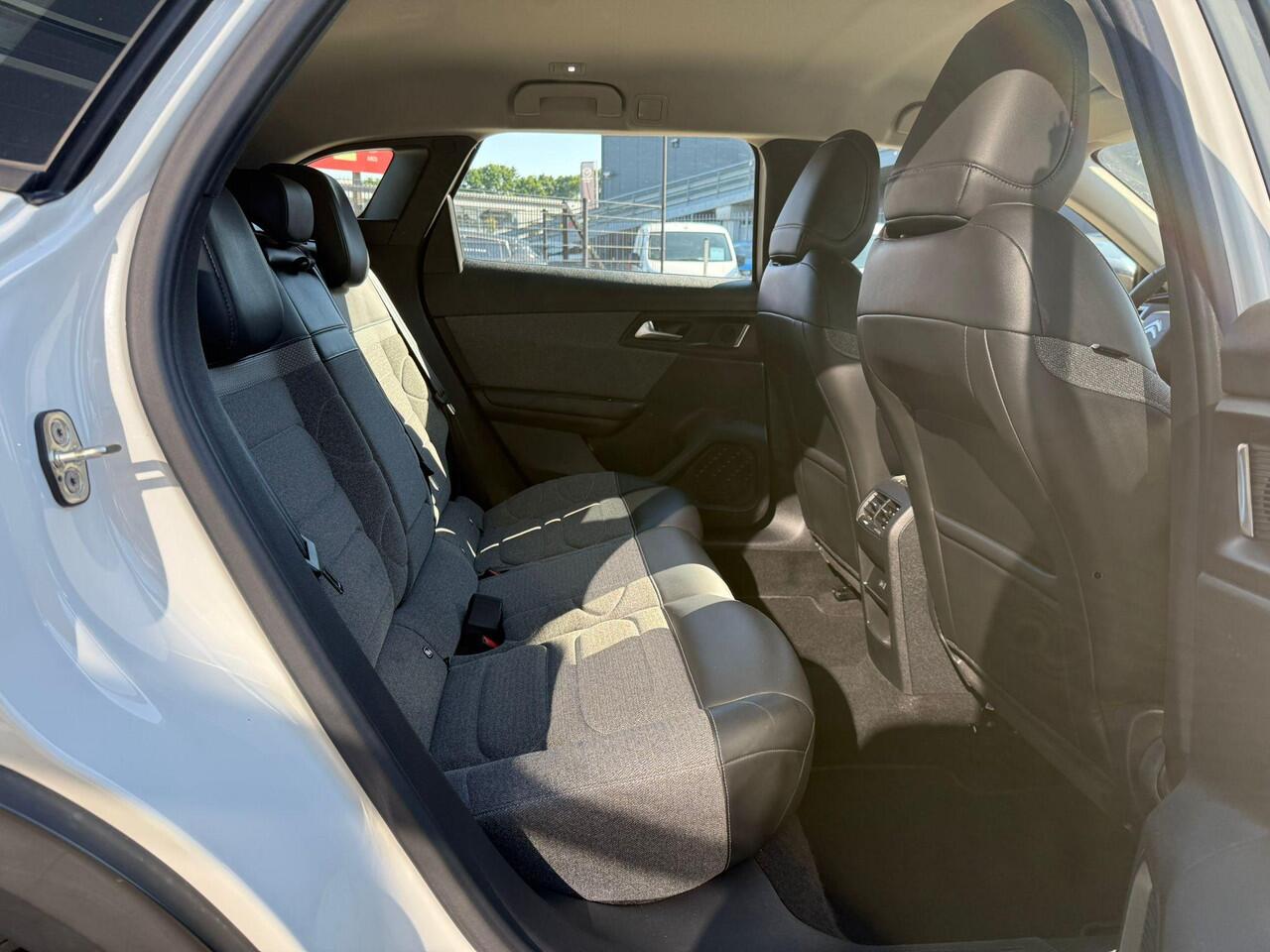 Citroen C5 X 1.2 PureTech Business *All Season Banden*