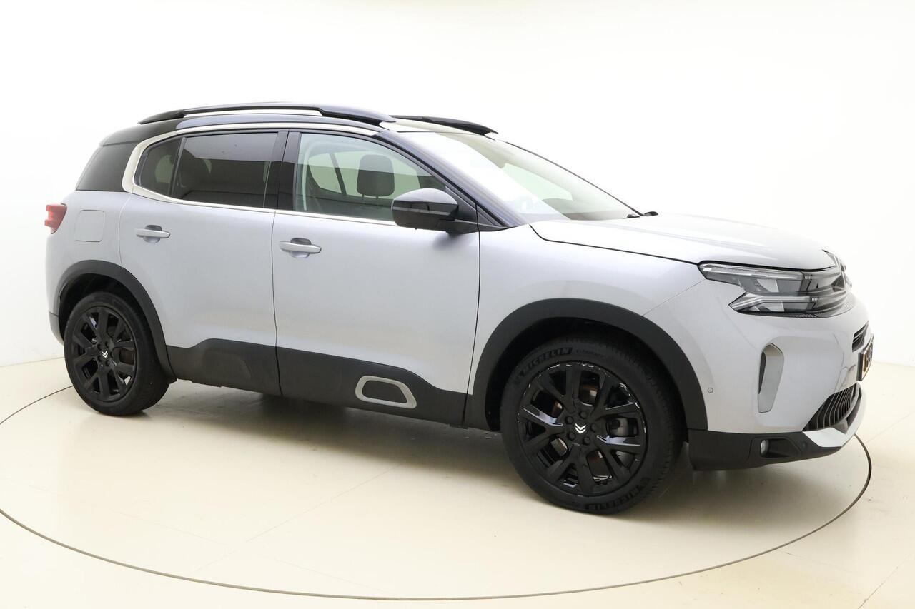 Citroen C5 Aircross 1.2 Hybrid 136 ë-Series Citroen C5 Aircross 1.2 Hybrid ë-Series Automaat | Navigatie | Stoelverwarming | Climate control | Camera | Lichtmetalen velgen Black | Zwart dak