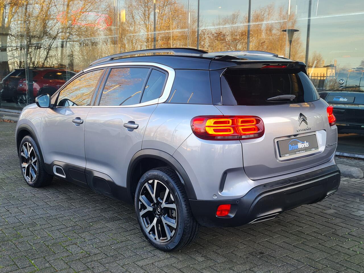 Citroen C5 Aircross 1.2 Shine | Pano | Xenon | Navi | Volledig dealeronderhouden | Nap Interesse, Proefrit? Bel of app met: 06-24 28 28 42