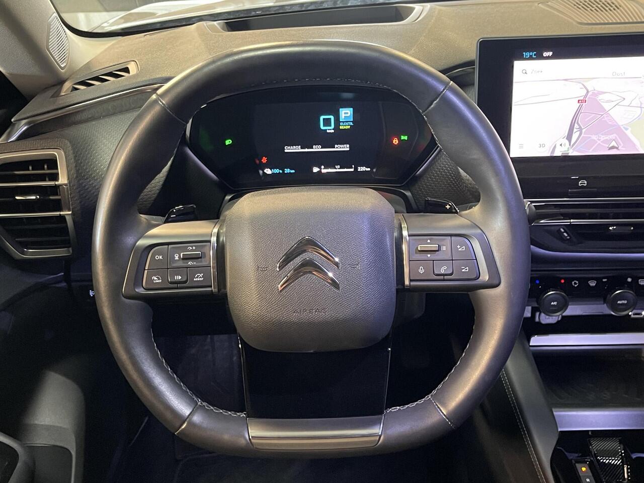 Citroen C5 X 1.6 Plug-in Hybrid 225 Shine 19''/Trekhaak/Leder/Dodehoek/Head-up Display/Keyles/Stuur+stoelverwarming/Voorruitverwarming/DAB+/Camera