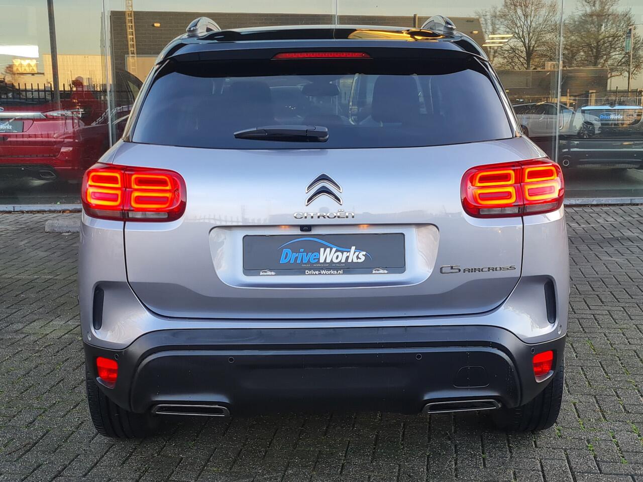 Citroen C5 Aircross 1.2 Shine | Pano | Xenon | Navi | Volledig dealeronderhouden | Nap Interesse, Proefrit? Bel of app met: 06-24 28 28 42