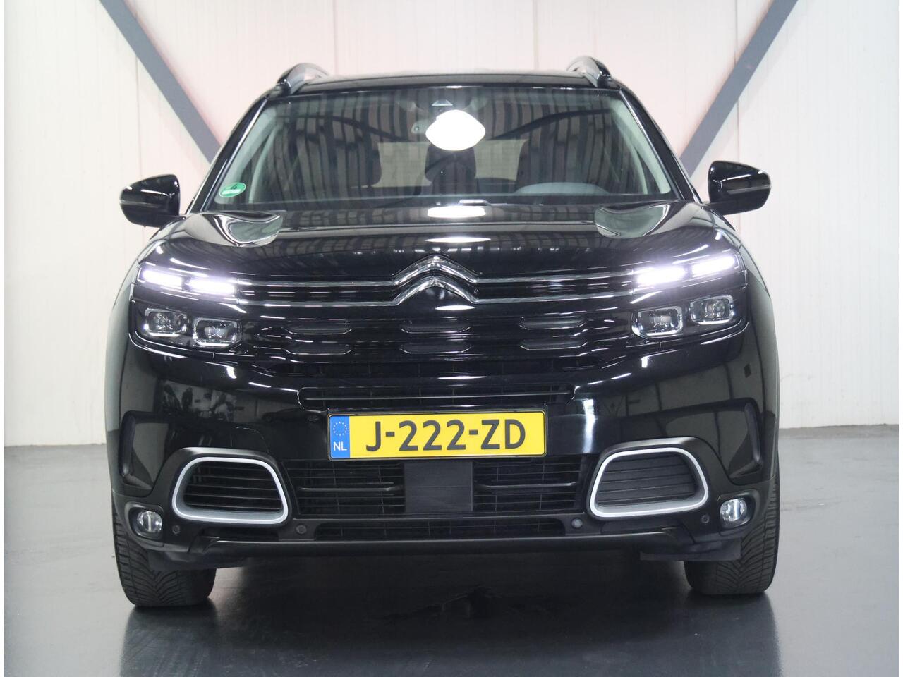 Citroen C5 Aircross 1.2 130PK Shine | AppleCarPlay/AndroidAuto | Stof/Lederen Bekleding | StoelVerwarming | Cruise Control | Camera | Keyless Start | LED | Elektrische Klep | Isofix | Privacy Glass |