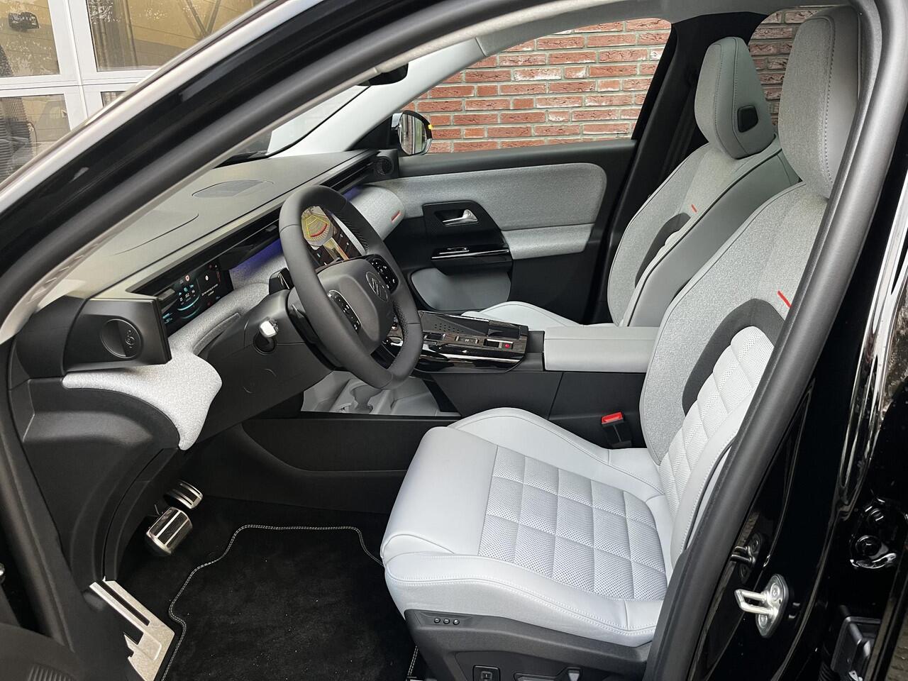 Citroen C5 Aircross Max 73kWh 210pk | WATERFALL TOUCHSCREEN | WARMTEPOMP | LEDER | STOELMASSAGE | SCHUIF/KANTELDAK | 20 INCH LM-VELGEN | ISOFIX |