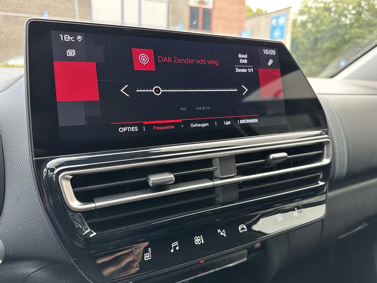 Citroen C5 Aircross Automaat 1.2 Mild-Hybrid 136pk ë-Series All-in Prijs Camera/Cruise/Carplay, Android auto/Alcantara/Two-tone/Keyless/Navi Eurorepar