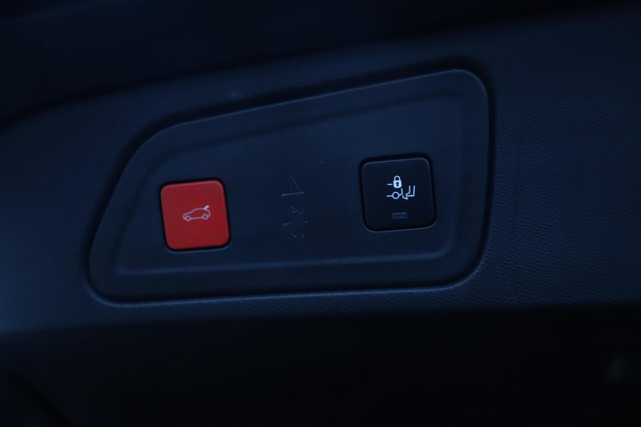 Citroen C5 Aircross 1.2 PureTech Business Plus 131PK Trekhaak Panoramadak 19 inch LMV Navigatie Achteruitrijcamera Adaptive Cruise Half Leder