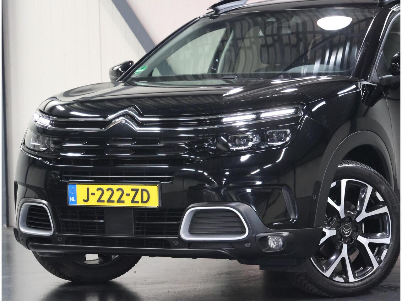 Citroen C5 Aircross 1.2 130PK Shine | AppleCarPlay/AndroidAuto | Stof/Lederen Bekleding | StoelVerwarming | Cruise Control | Camera | Keyless Start | LED | Elektrische Klep | Isofix | Privacy Glass |