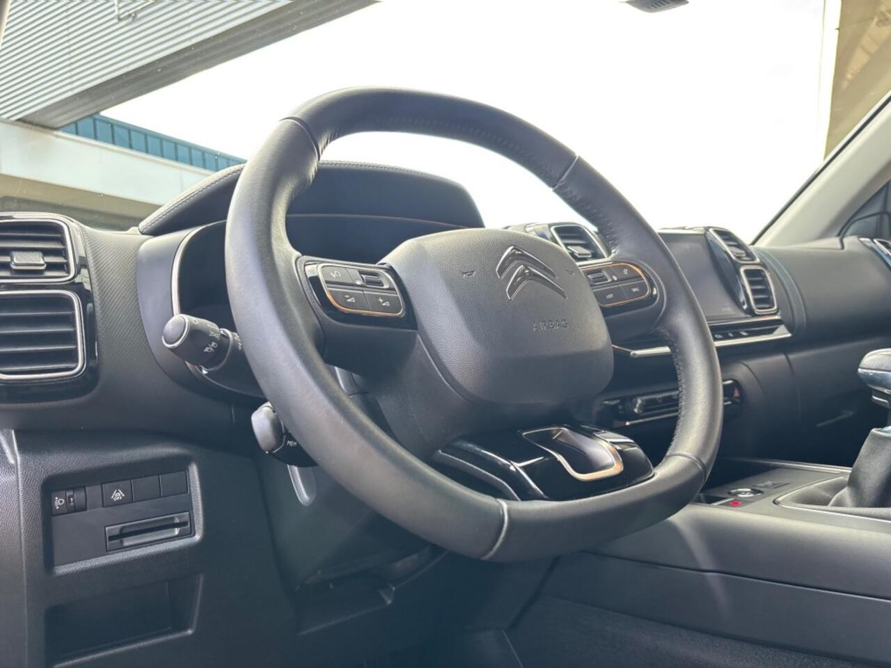 Citroen C5 1.2 PURETECH FEEL PACK AIRCO NAVI CARPLAY PDC-CAMERA.