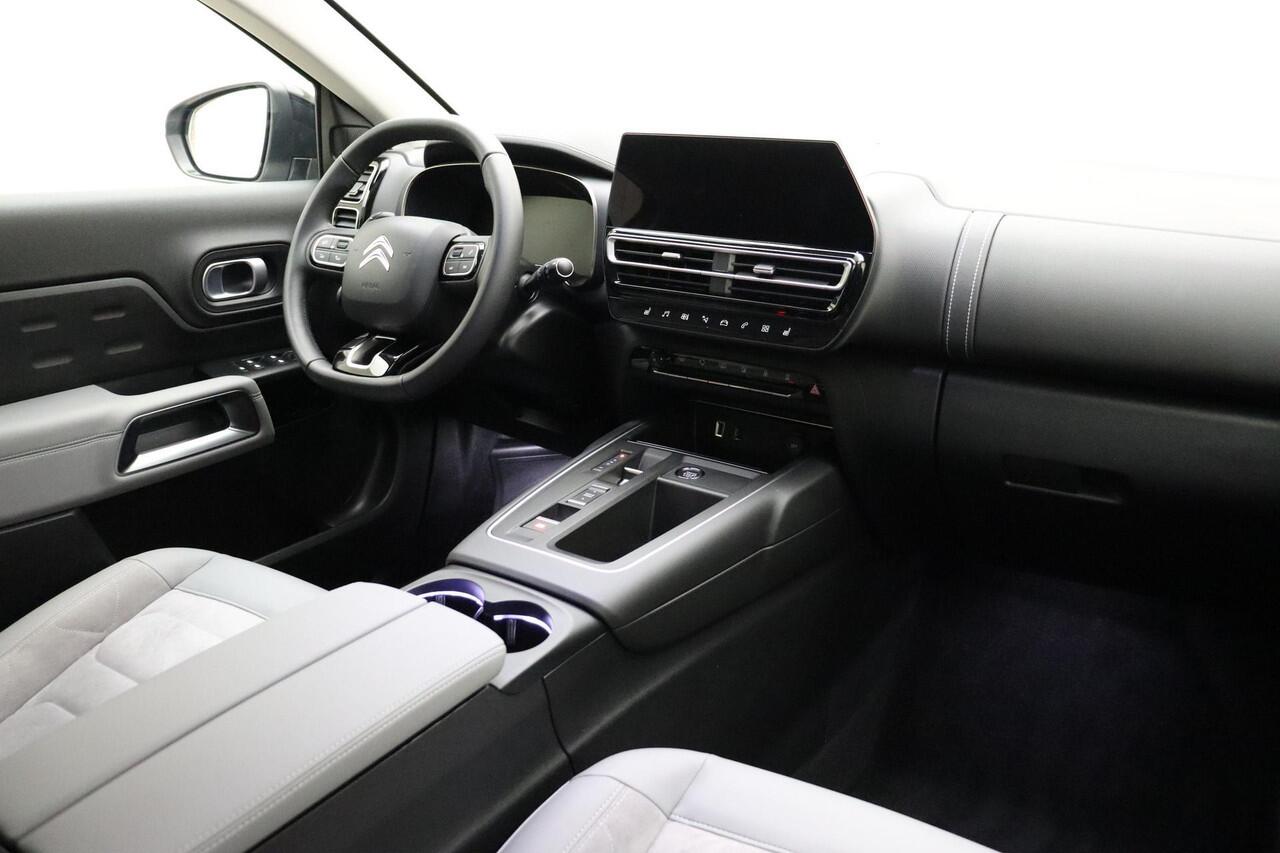 Citroen C5 Aircross 1.2 Hybrid 136 ë-Series Citroen C5 Aircross 1.2 Hybrid ë-Series Automaat | Navigatie | Stoelverwarming | Climate control | Camera | Lichtmetalen velgen Black | Zwart dak