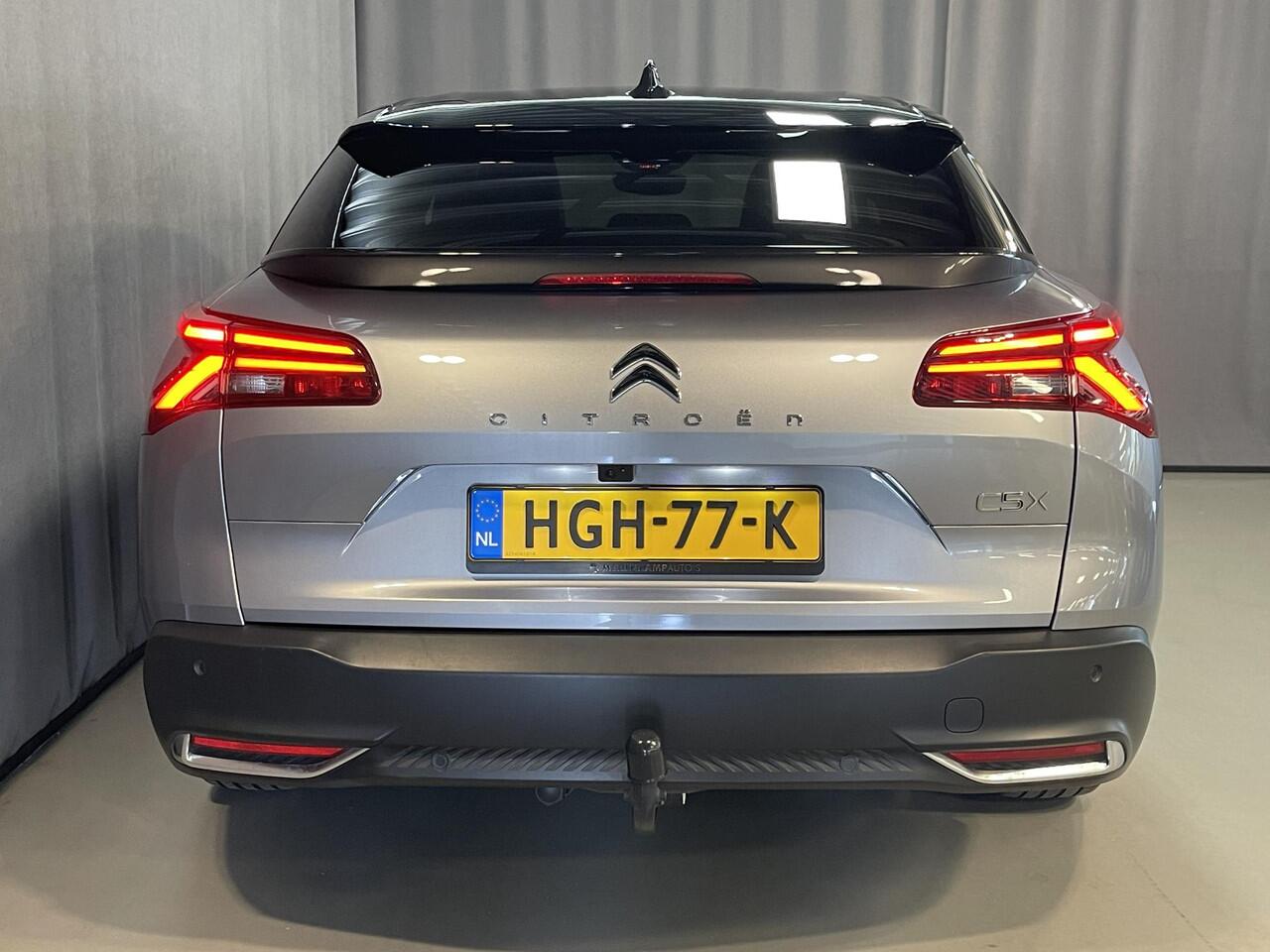 Citroen C5 X 1.6 Plug-in Hybrid 225 Shine 19''/Trekhaak/Leder/Dodehoek/Head-up Display/Keyles/Stuur+stoelverwarming/Voorruitverwarming/DAB+/Camera