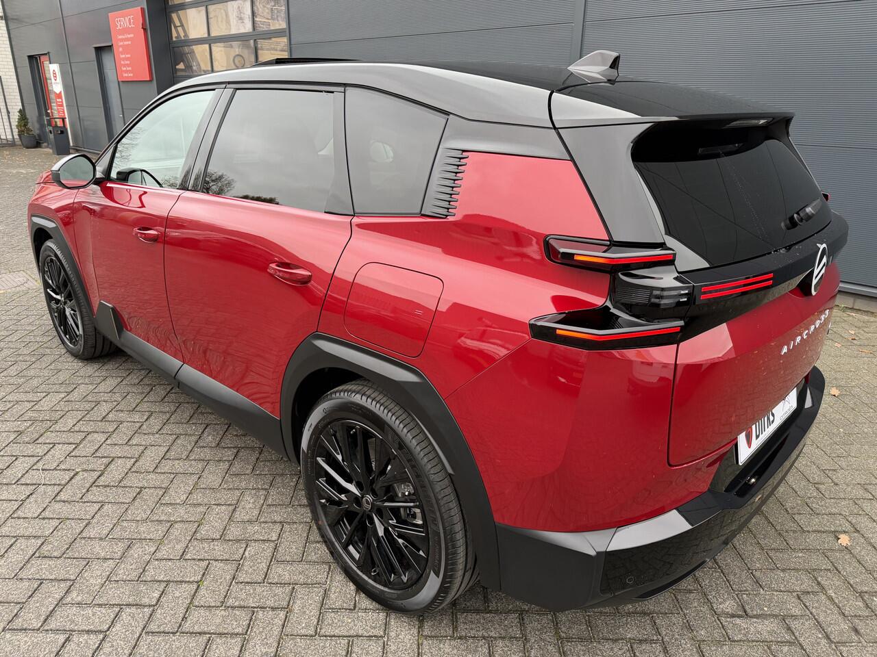 Citroen C5 Aircross "VOORRAAD" Max Comfort Range 73 kWh (Elektrisch Schuifdak - Trekhaak - Leder incl verwarming/koeling/massage/geheugen - 20"- Elektrische Klep - Warmtepomp - 360gr Camera)