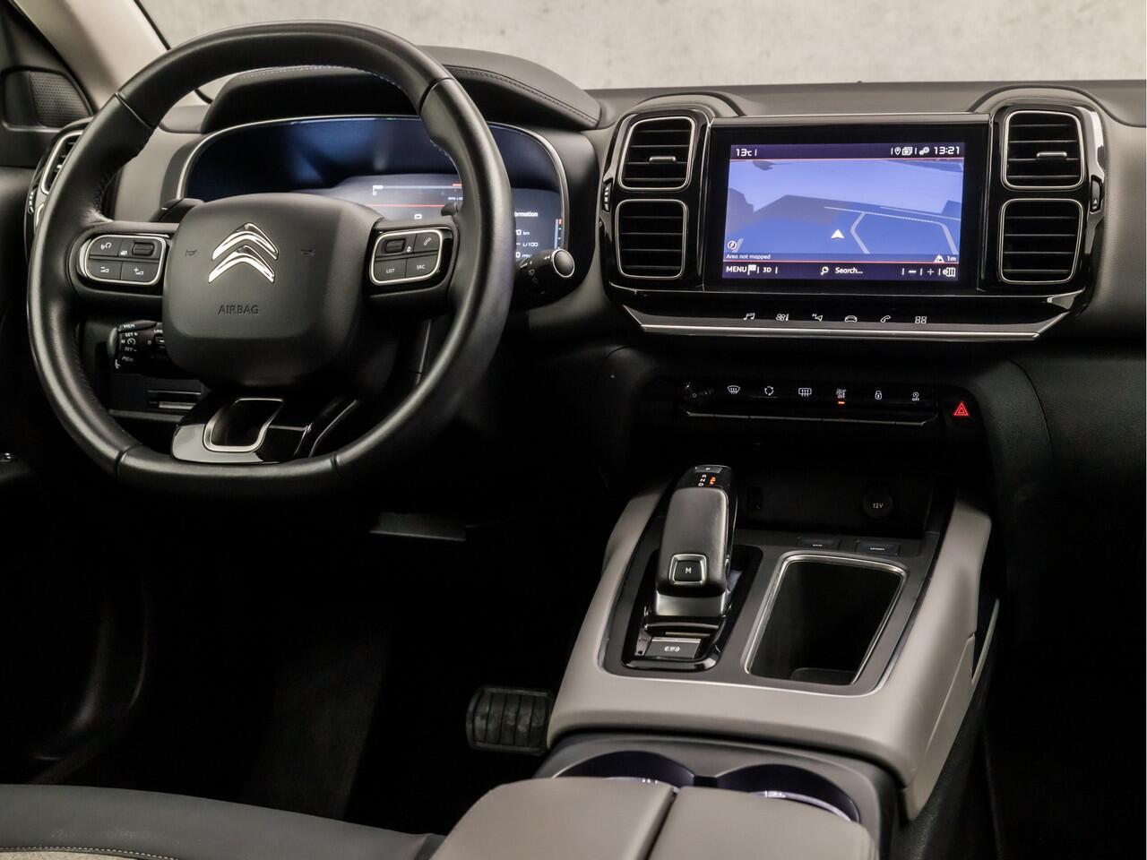 Citroen C5 Aircross 1.2 PureTech Sport Automaat (VIRTUAL COCKPIT, APPLE CARPLAY, GROOT NAVI, KEYLESS, GETINT GLAS, LEDER, SPORTSTOELEN, 360 CAMERA, TREKHAAK, DAB+, NIEUWSTAAT)