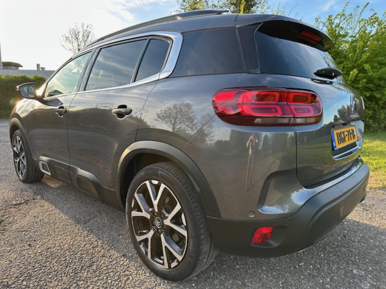 Citroen C5 Aircross 1.2 PureTech Shine 130PK Volle uitvoering 4 nw. banden Gratis verblijf in onze B&B in Spanje bij Valencia - Ontinyent - Deniá