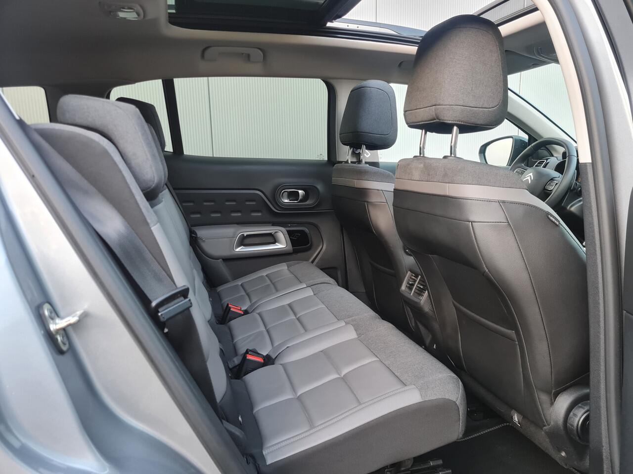 Citroen C5 Aircross 1.2 Shine | Pano | Xenon | Navi | Volledig dealeronderhouden | Nap Interesse, Proefrit? Bel of app met: 06-24 28 28 42