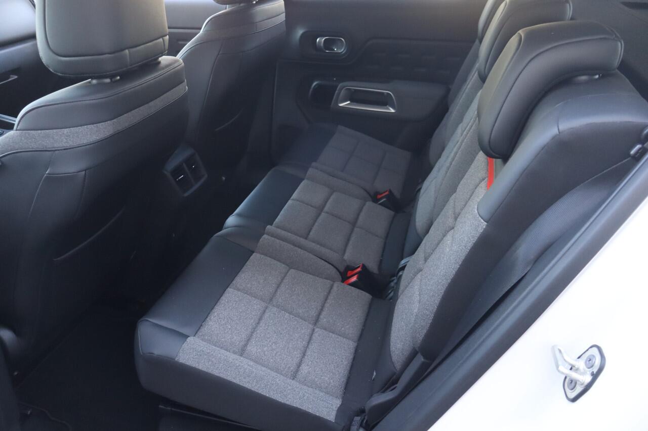 Citroen C5 Aircross 1.2 PureTech Feel NL-Auto!! Apple Car-Play I Camera