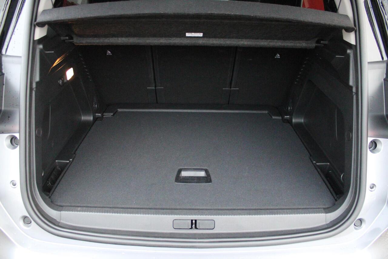 Citroen C5 Aircross 1.2 136PK AUTOMAAT Hybrid ë-SERIES | ELEKTRISCH BEDIENBARE BESTUURDERSSTOEL | APPLE CARPLAY/ANDROID AUTO | NAVIGATIE | FULL LED KOPLAMPEN | CLIMATE CONTROL | DAB+ RADIO | 19" LICHTMETALEN VELGEN | KEYLESS ENTRY/START | DODEHOEK DETECTIE | ADAPTIV