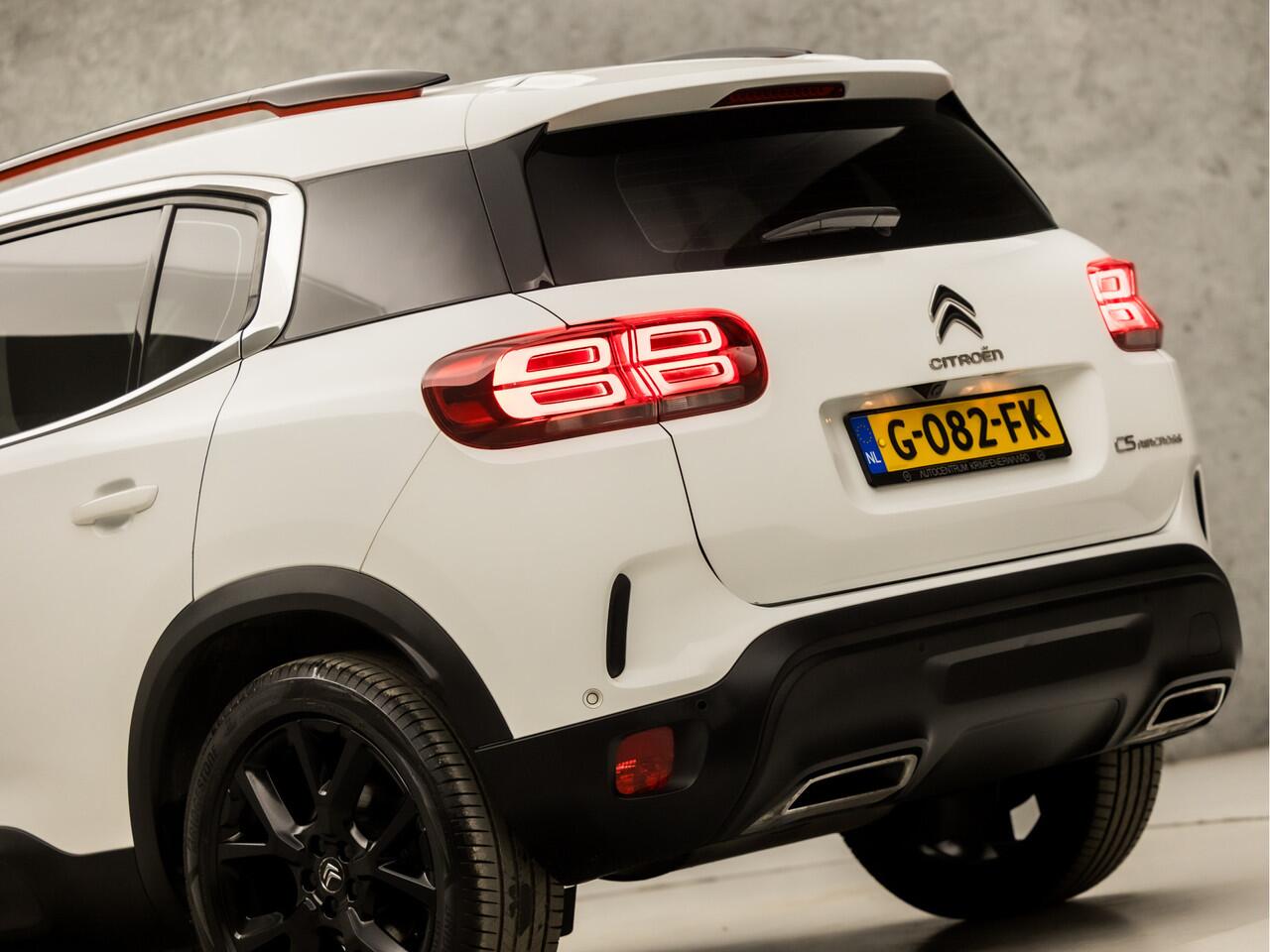 Citroen C5 Aircross 1.2 PureTech Sport (VIRTUAL COCKPIT, APPLE CARPLAY, GROOT NAVI, 360 CAMERA, GETINT GLAS, SPORTSTOELEN, LANE ASSIST, LM VELGEN, CRUISE, DAB+, NIEUWSTAAT)