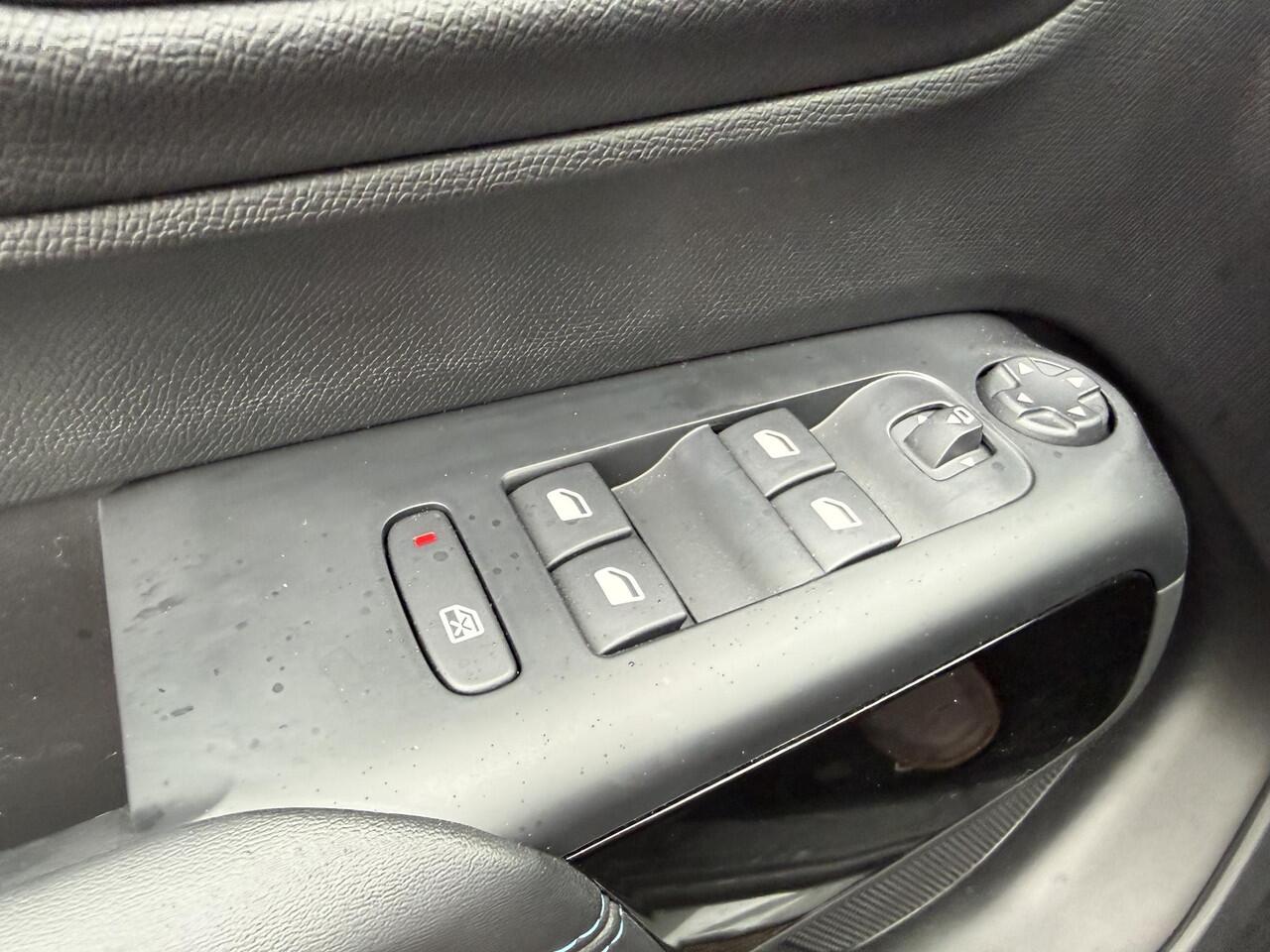 Citroen C5 Aircross 1.2 Hybrid 136 Plus / ALL-IN RIJKLAARPRIJS /Navi/Camera/Keyless/Elektrische Stoelverstelling