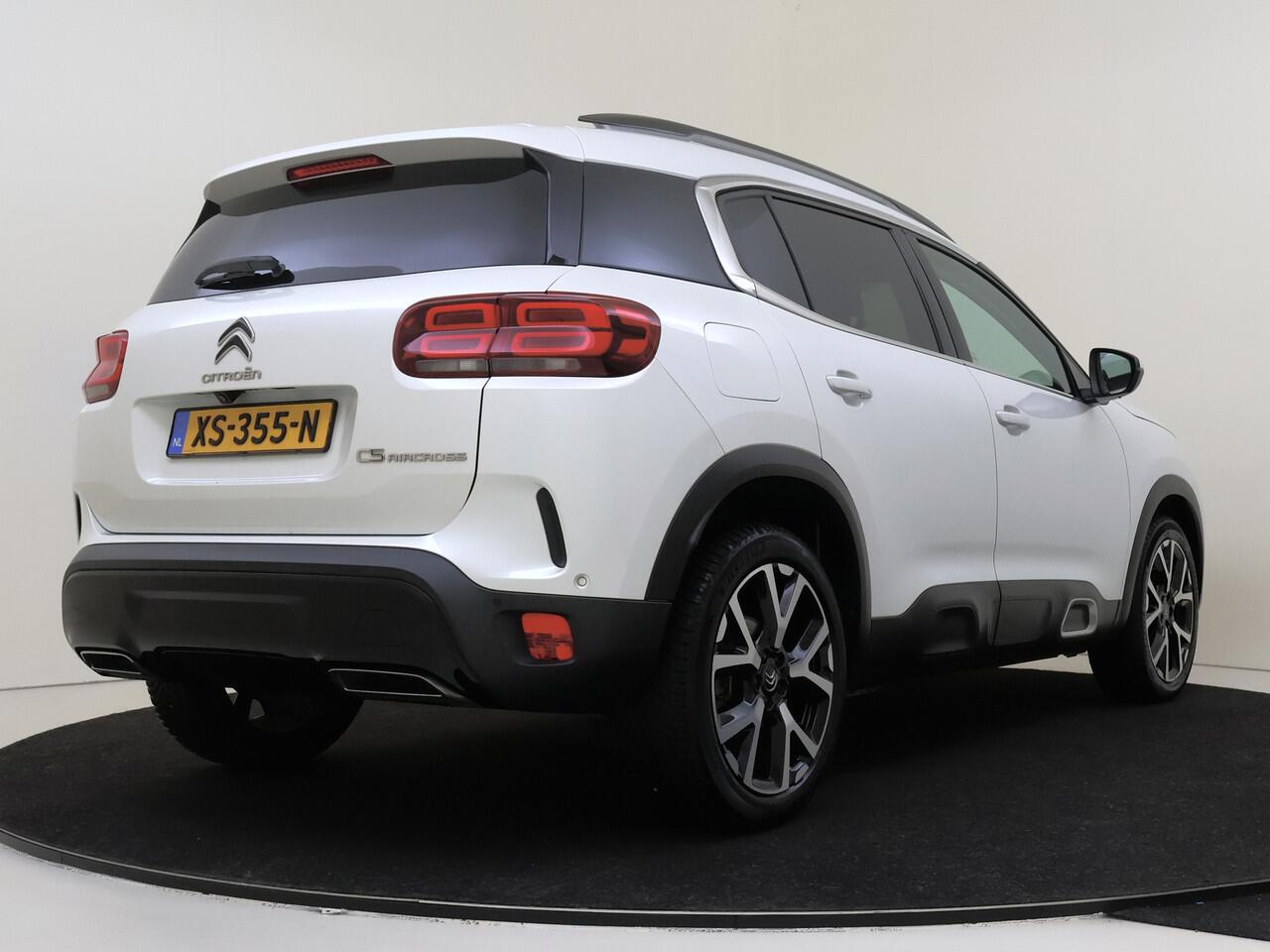 Citroen C5 Aircross 1.6 PureTech Business Plus | Elektrisch bedienbaar panoramadak | Elektrisch bedienbare achterklep | Verstelbare lendensteunen | Achteruitrijcamera |