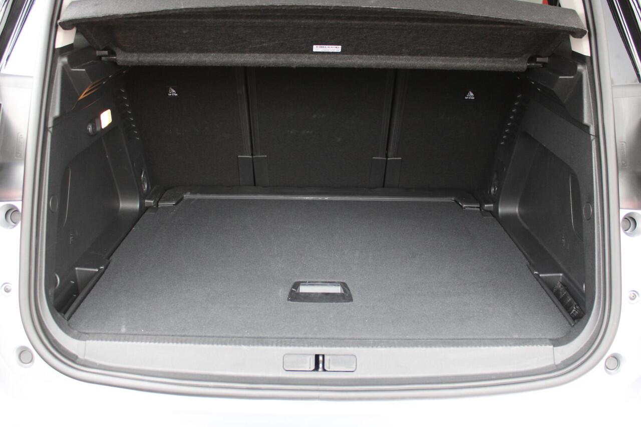 Citroen C5 Aircross 1.2 136PK AUTOMAAT Hybrid ë-SERIES | ELEKTRISCH BEDIENBARE BESTUURDERSSTOEL | APPLE CARPLAY/ANDROID AUTO | NAVIGATIE | FULL LED KOPLAMPEN | CLIMATE CONTROL | DAB+ RADIO | 19" LICHTMETALEN VELGEN | KEYLESS ENTRY/START | DODEHOEK DETECTIE | ADAPTIV