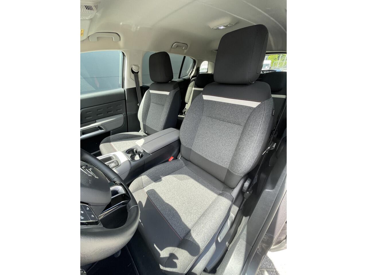 Citroen C5 Aircross 130pk Feel (Camera - Parkeersensoren V+A - LED - Twotone - Automatische Airco - Navigatie)