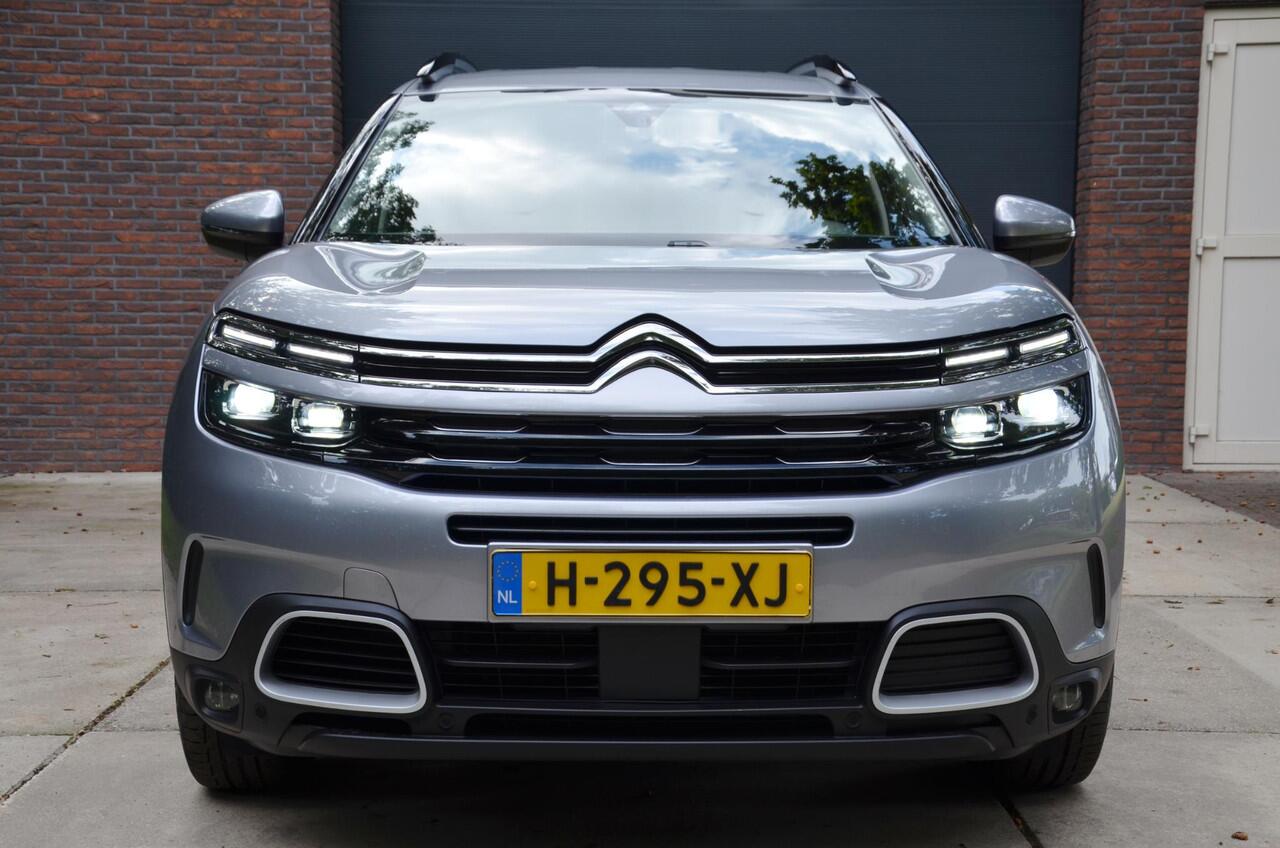 Citroen C5 Aircross 1.2 PureTech Shine Automaat/Navi/Pdc/Ecc/Achteruitrijcamera/Stoelverwarming/Trekhaak met afneembare kogel/Volledig digitaal instrumentenpaneel/Cr-Controle/Privacy-Glass/19-Inch Lmv