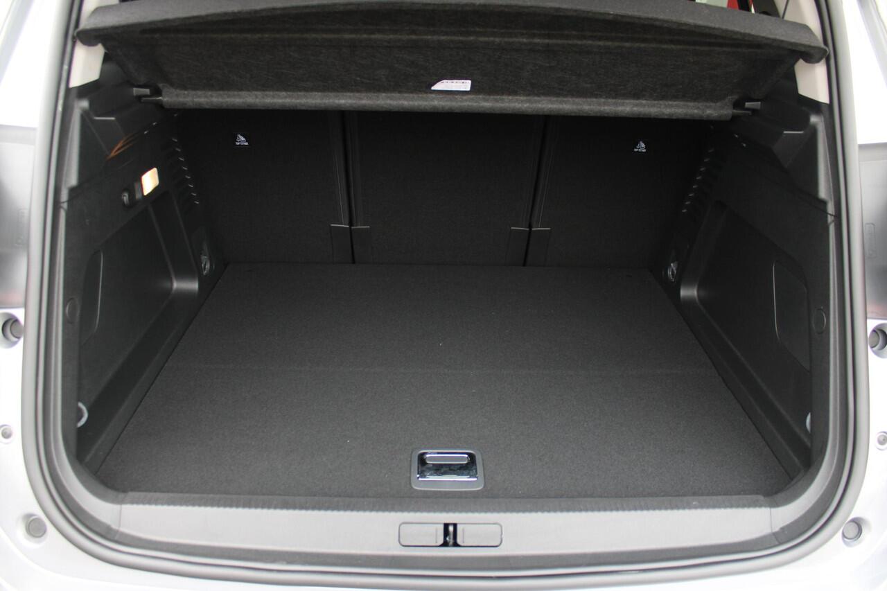 Citroen C5 Aircross 1.6 Plug-in 225PK Hybrid FEEL | 18" LICHTMETALEN VELGEN | NAVIGATIE | APPLE CARPLAY/ANDROID AUTO | ACHTERUITRIJ CAMERA | CLIMATE CONTROL | DAB+ RADIO | KEYLESS ENTRY/START | ADAPTIVE CRUISE CONTROL |