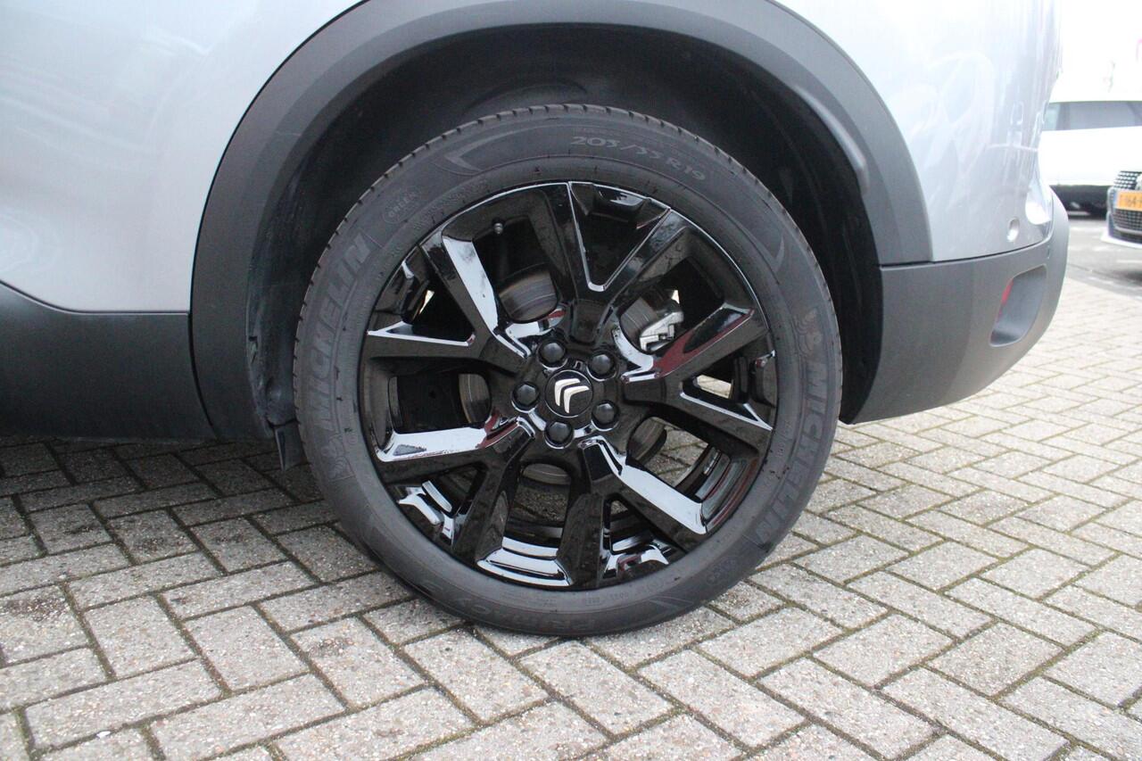 Citroen C5 Aircross 1.2 136PK AUTOMAAT Hybrid ë-SERIES | ELEKTRISCH BEDIENBARE BESTUURDERSSTOEL | APPLE CARPLAY/ANDROID AUTO | NAVIGATIE | FULL LED KOPLAMPEN | CLIMATE CONTROL | DAB+ RADIO | 19" LICHTMETALEN VELGEN | KEYLESS ENTRY/START | DODEHOEK DETECTIE | ADAPTIV