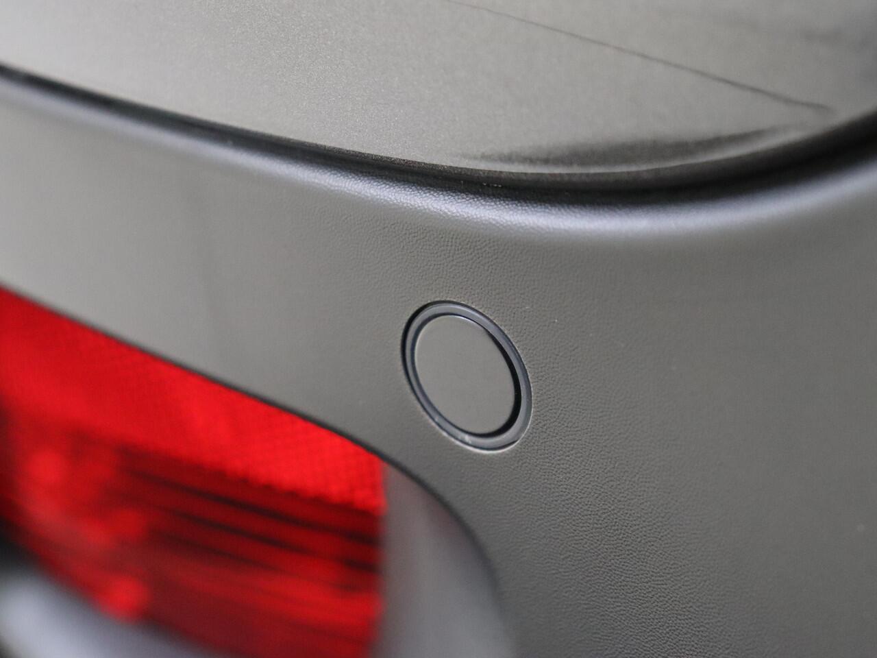 Citroen C5 Aircross 1.2 PureTech C-Series | Stoelverwarming | Carplay | Camera | Trekhaak |