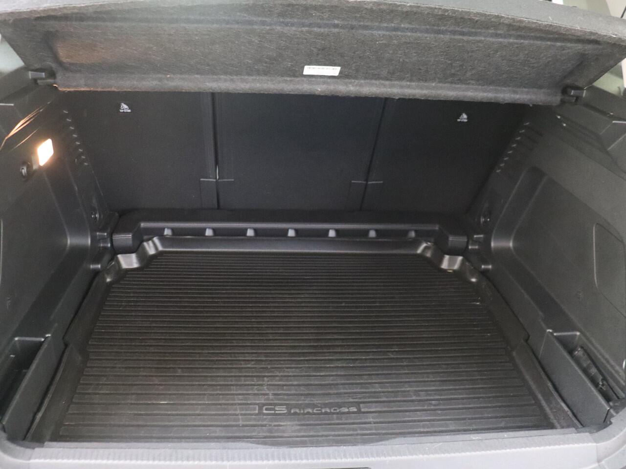 Citroen C5 Aircross 1.2 PureTech C-Series | Stoelverwarming | Carplay | Camera | Trekhaak |