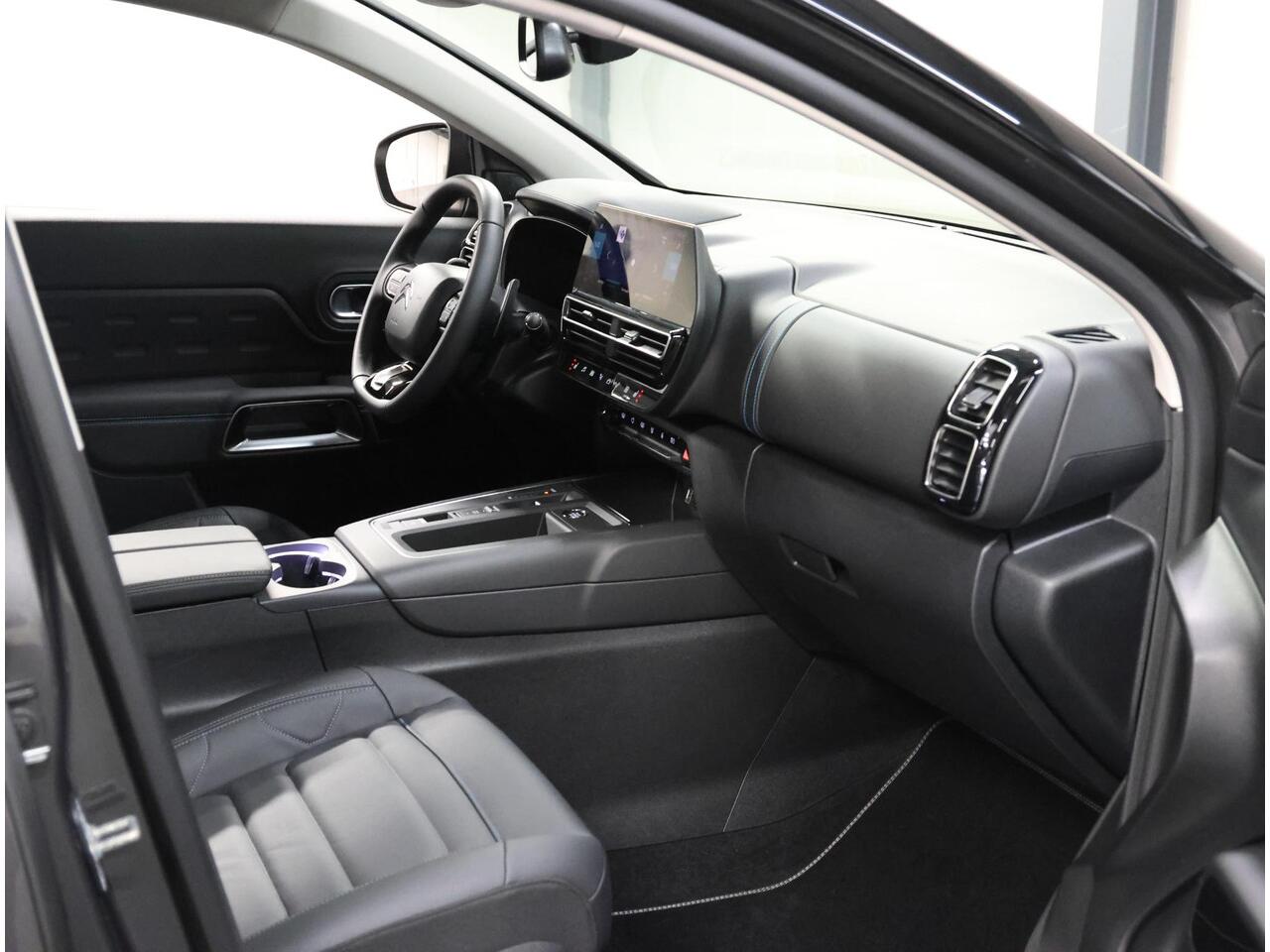 Citroen C5 Aircross 1.6 Plug-in Hybrid 225PK Shine | AppleCarPlay/AndroidAuto | Lederen Bekleding | Cruise Control | Camera | Navigatie | Keyless Start | FULL LED | Stoelverwarming | Privacy Glass | Isofix |